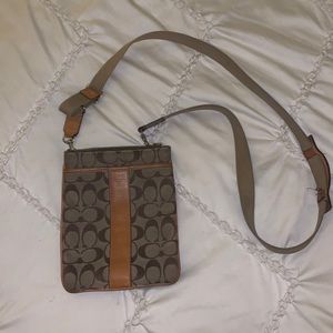 2000’s COACH CROSSBODY BAG Y2K